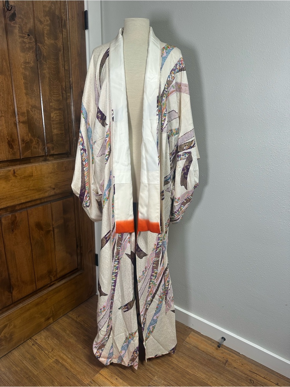 Authentic Floral Cream Kimono Coat